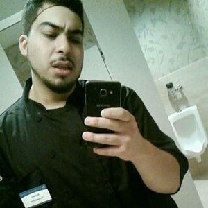 Meet your Posher, Aurelio